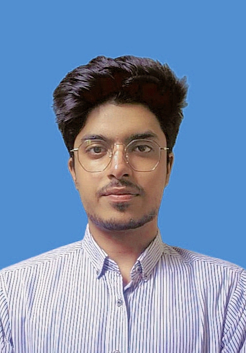 Momin Munir's headshot